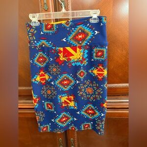 LulaRoe EUC Cassie Skirt Blue Tribal Aztec
Pattern Multicolor Women Size small